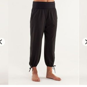 Lululemon Om harem jogger yoga crop pant